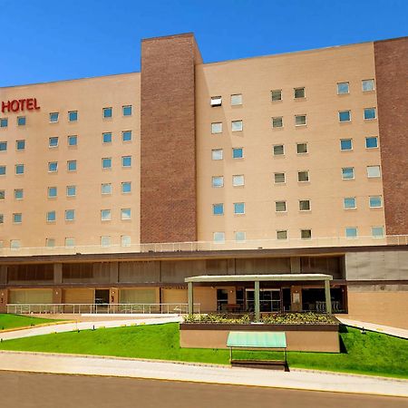 Ibis Sao Luis Hotel Bagian luar foto
